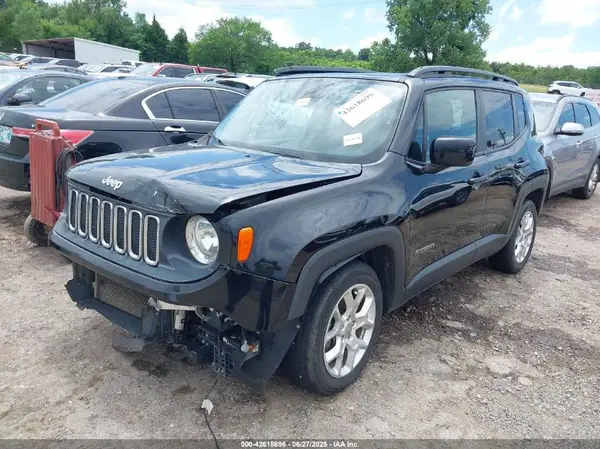 ZACCJABBXHPG23744 2017 JEEP RENEGADE - Image 2