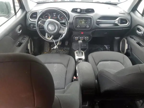 ZACCJABBXHPG29267 2017 JEEP RENEGADE - Image 8