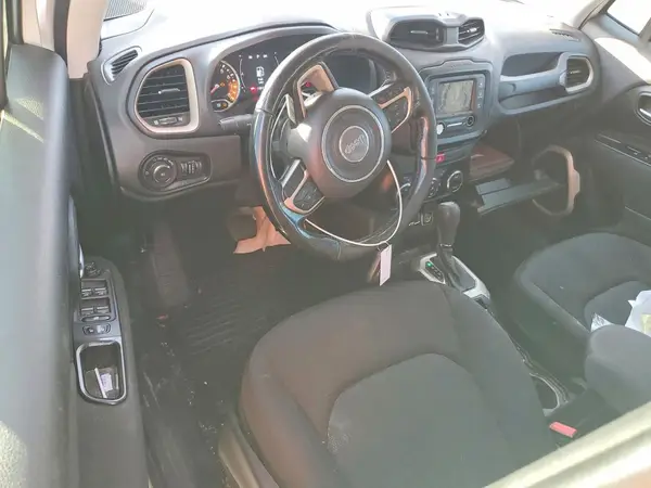 ZACCJABBXHPG38762 2017 JEEP RENEGADE - Image 8