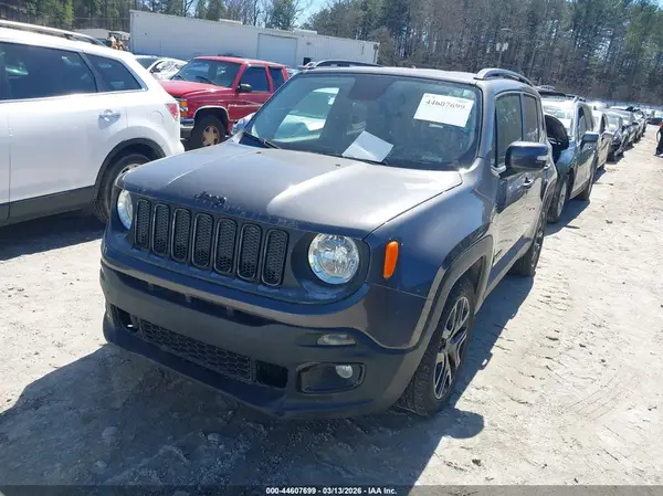 ZACCJABBXHPG49700 2017 JEEP RENEGADE - Image 2