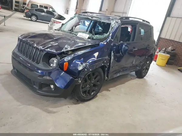 ZACCJABBXHPG53861 2017 JEEP RENEGADE - Image 2