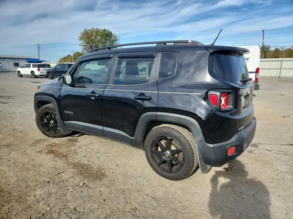 ZACCJABBXHPG60972 2017 JEEP RENEGADE - Image 2