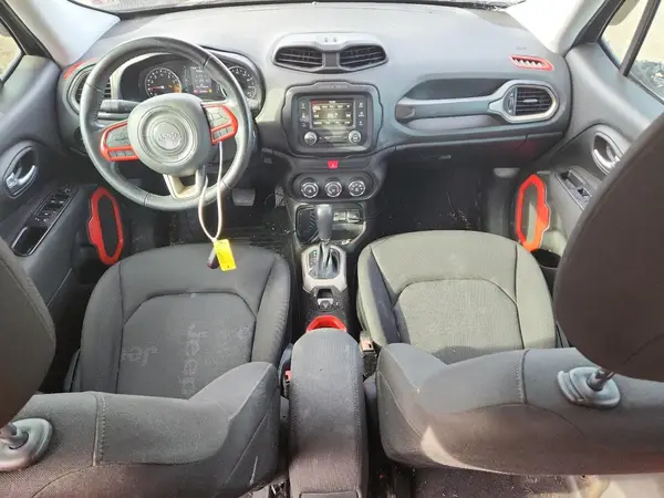 ZACCJABBXHPG60972 2017 JEEP RENEGADE - Image 8