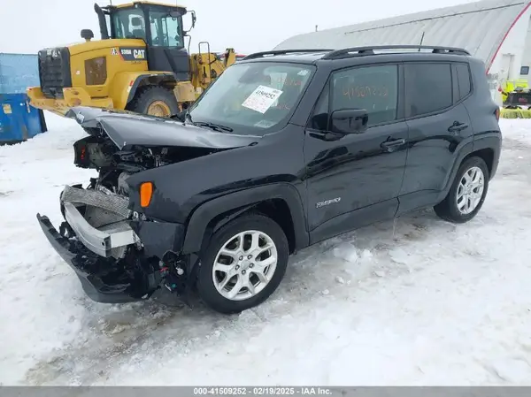 ZACCJABBXJPH35059 2018 JEEP RENEGADE - Image 2