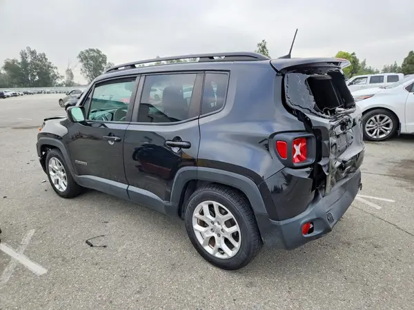 ZACCJABBXJPH48779 2018 JEEP RENEGADE - Image 2
