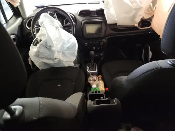 ZACCJABBXJPH61242 2018 JEEP RENEGADE - Image 8