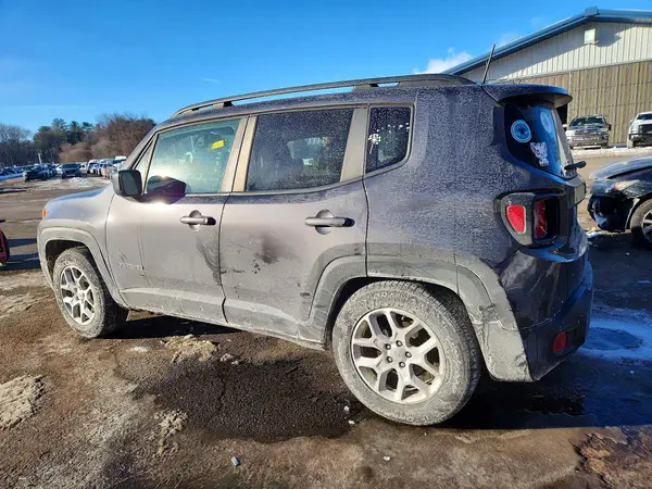 ZACCJABBXJPH67154 2018 JEEP RENEGADE - Image 2