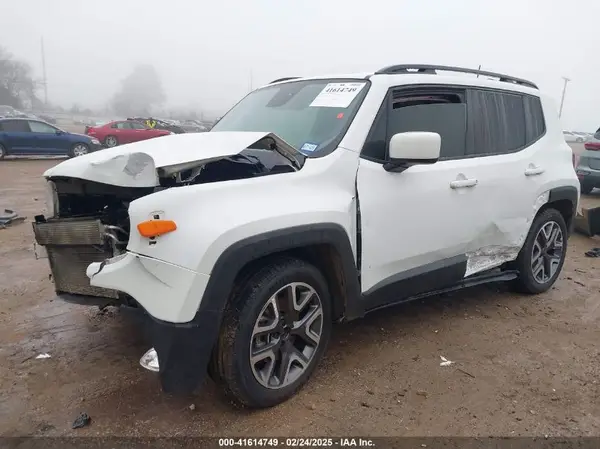 ZACCJABBXJPH80468 2018 JEEP RENEGADE - Image 2