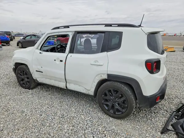 ZACCJABBXJPJ11260 2018 JEEP RENEGADE - Image 2