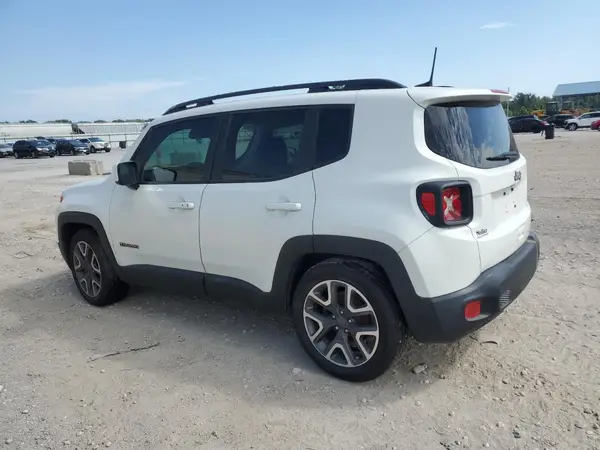 ZACCJABBXJPJ18886 2018 JEEP RENEGADE - Image 2