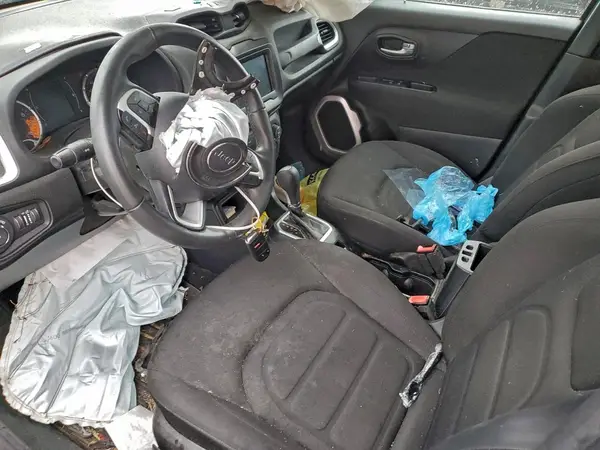ZACCJABBXJPJ59907 2018 JEEP RENEGADE - Image 8