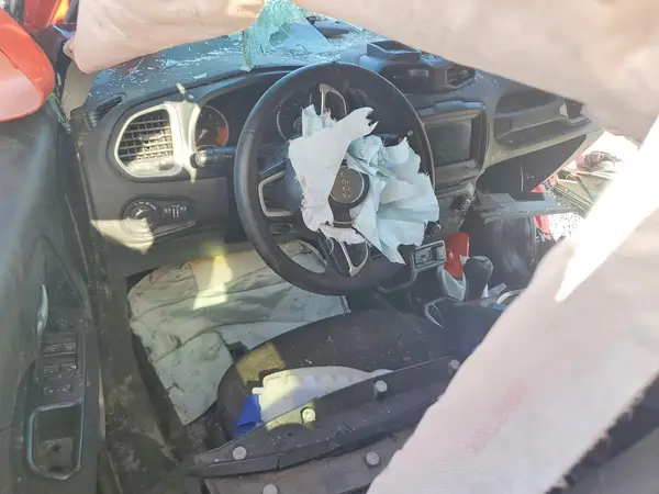 ZACCJABBXJPJ60278 2018 JEEP RENEGADE - Image 8