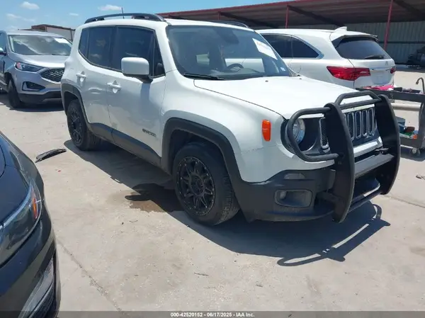 ZACCJABBXJPJ62242 2018 JEEP RENEGADE - Image 1