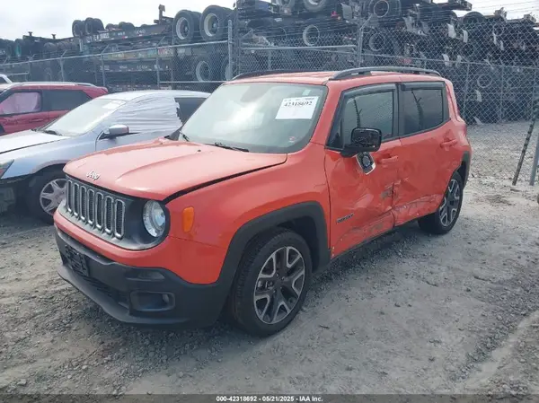 ZACCJABBXJPJ67201 2018 JEEP RENEGADE - Image 2