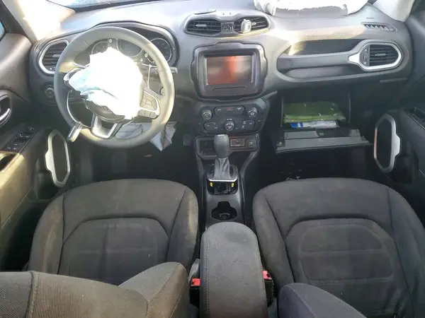 ZACCJABBXJPJ70129 2018 JEEP RENEGADE - Image 8