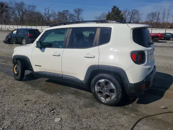 ZACCJABH5JPH55465 2018 JEEP RENEGADE - Image 2