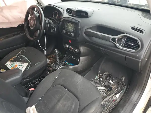 ZACCJABH6HPE97774 2017 JEEP RENEGADE - Image 8