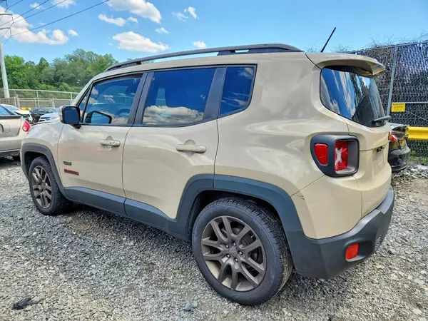 ZACCJABT0GPC62015 2016 JEEP RENEGADE - Image 2