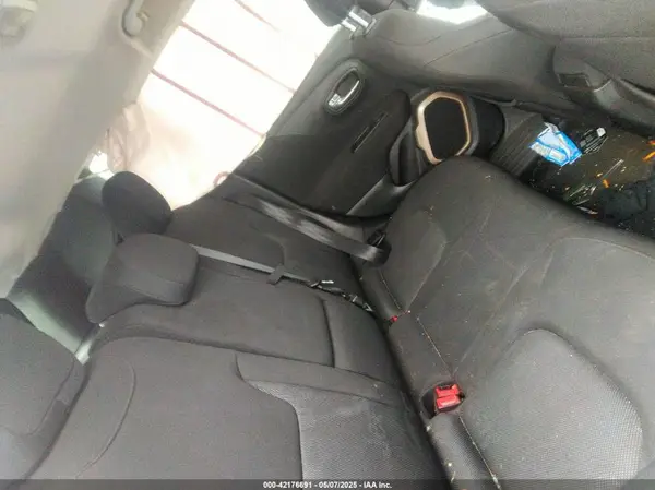 ZACCJABT0GPD14808 2016 JEEP RENEGADE - Image 8