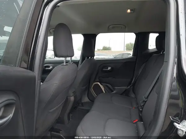 ZACCJABT0GPE04136 2016 JEEP RENEGADE - Image 8