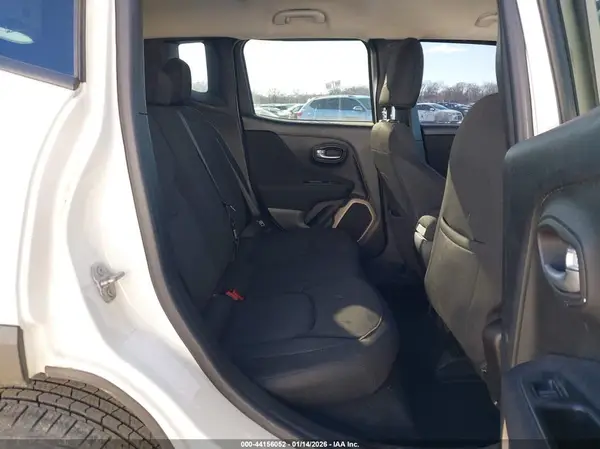 ZACCJABT1GPC45269 2016 JEEP RENEGADE - Image 8