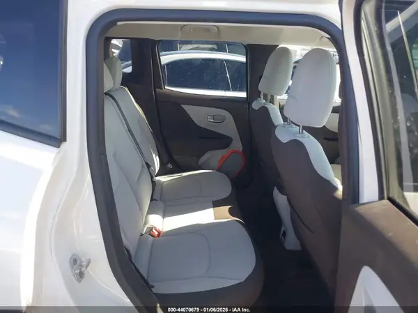 ZACCJABT1GPD44237 2016 JEEP RENEGADE - Image 8