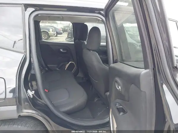 ZACCJABT1GPD85306 2016 JEEP RENEGADE - Image 8