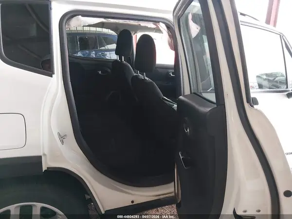 ZACCJABT1GPE15436 2016 JEEP RENEGADE - Image 8