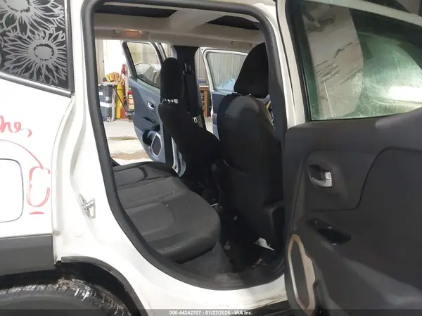 ZACCJABT2GPC49217 2016 JEEP RENEGADE - Image 8