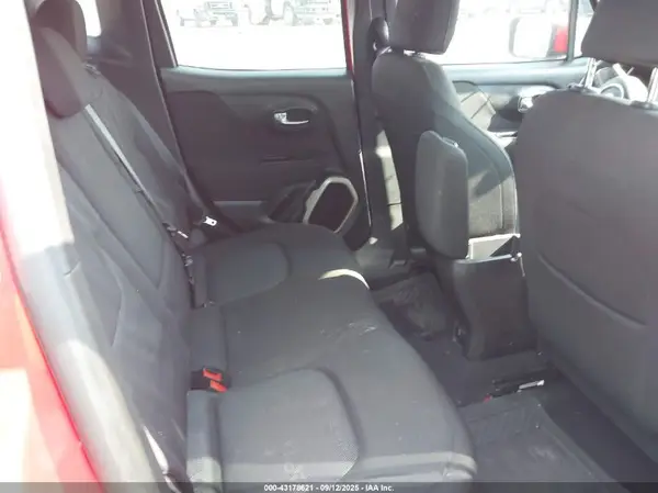 ZACCJABT2GPD80129 2016 JEEP RENEGADE - Image 8