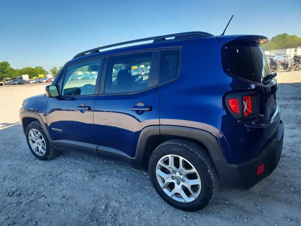ZACCJABT3GPC55124 2016 JEEP RENEGADE - Image 2