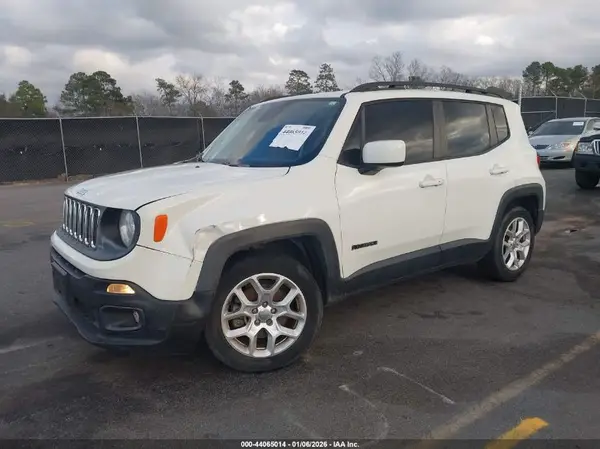 ZACCJABT3GPE12585 2016 JEEP RENEGADE - Image 2