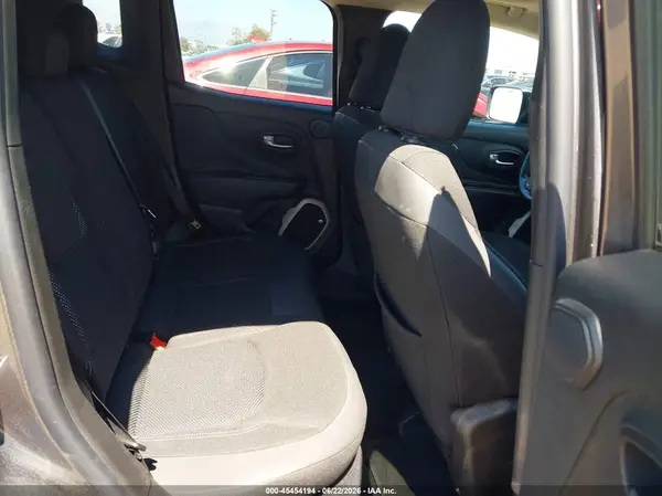 ZACCJABT3GPE22498 2016 JEEP RENEGADE - Image 8