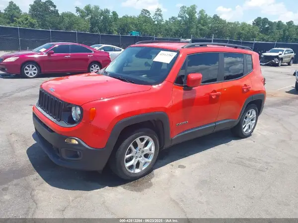 ZACCJABT3GPE28284 2016 JEEP RENEGADE - Image 2