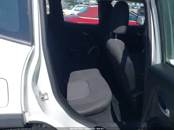 ZACCJABT3GPE33548 2016 JEEP RENEGADE - Image 8