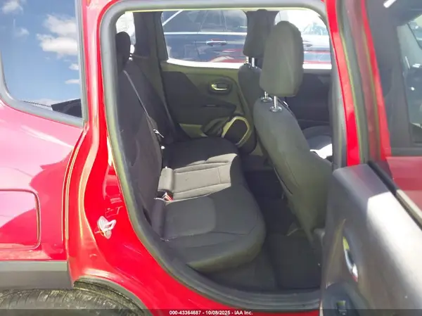 ZACCJABT4GPC53284 2016 JEEP RENEGADE - Image 8