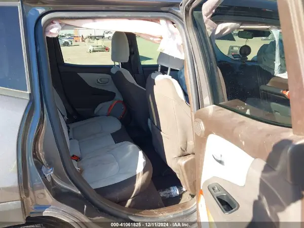 ZACCJABT4GPD07926 2016 JEEP RENEGADE - Image 8