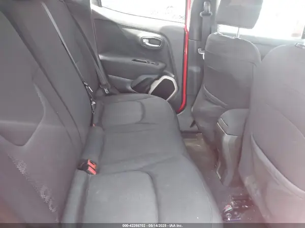 ZACCJABT4GPD94548 2016 JEEP RENEGADE - Image 8