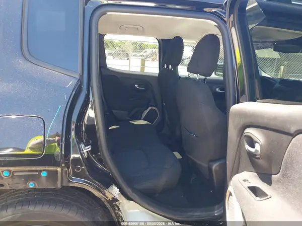 ZACCJABT4GPE18623 2016 JEEP RENEGADE - Image 8
