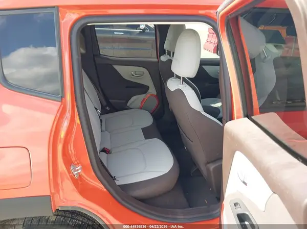 ZACCJABT4GPE29332 2016 JEEP RENEGADE - Image 8