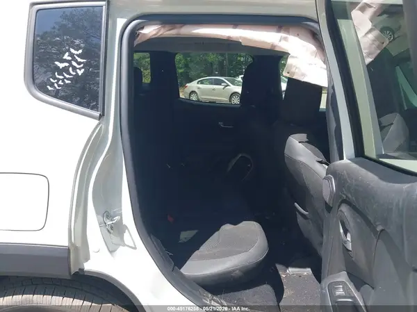 ZACCJABT5GPC96029 2016 JEEP RENEGADE - Image 8