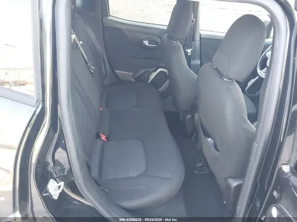 ZACCJABT5GPD16182 2016 JEEP RENEGADE - Image 8