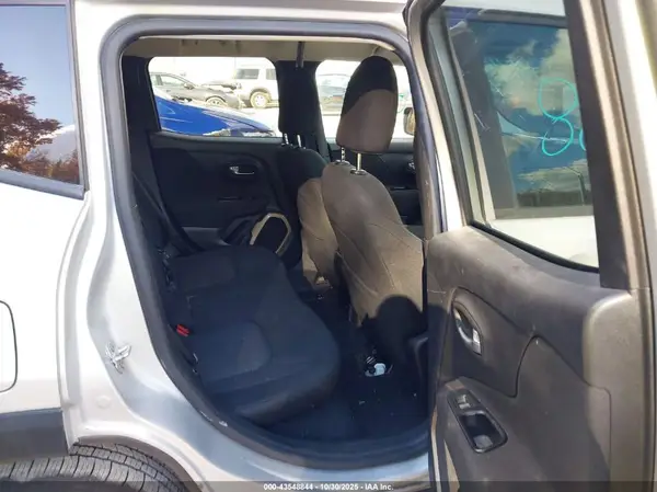 ZACCJABT5GPE17173 2016 JEEP RENEGADE - Image 8