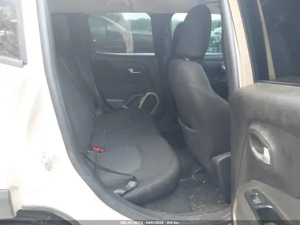 ZACCJABT6GPD48364 2016 JEEP RENEGADE - Image 8