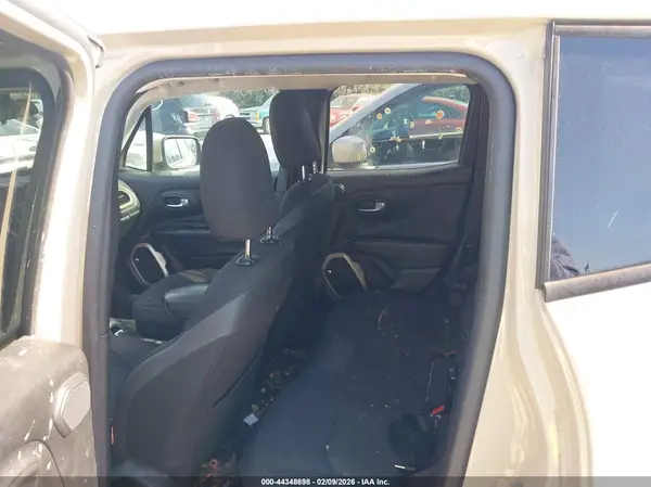 ZACCJABT7GPC62433 2016 JEEP RENEGADE - Image 8