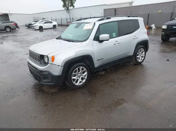 ZACCJABT7GPD85889 2016 JEEP RENEGADE - Image 2