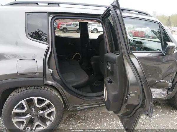 ZACCJABT7GPE28689 2016 JEEP RENEGADE - Image 8