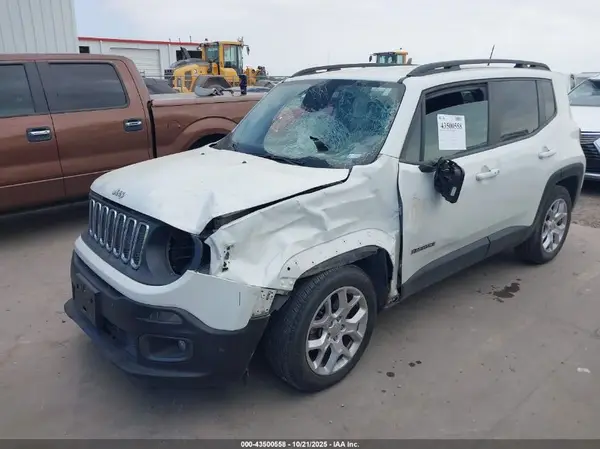 ZACCJABT8GPD01787 2016 JEEP RENEGADE - Image 2