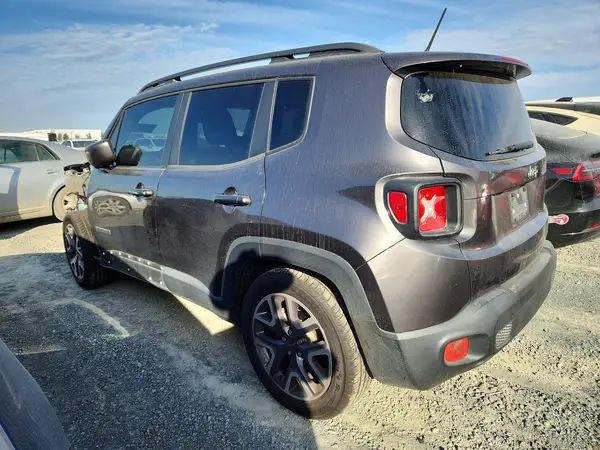 ZACCJABT8GPD49726 2016 JEEP RENEGADE - Image 2