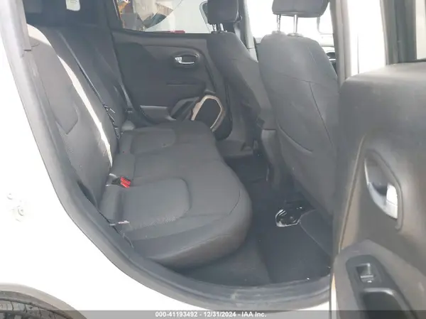 ZACCJABT8GPD52464 2016 JEEP RENEGADE - Image 8